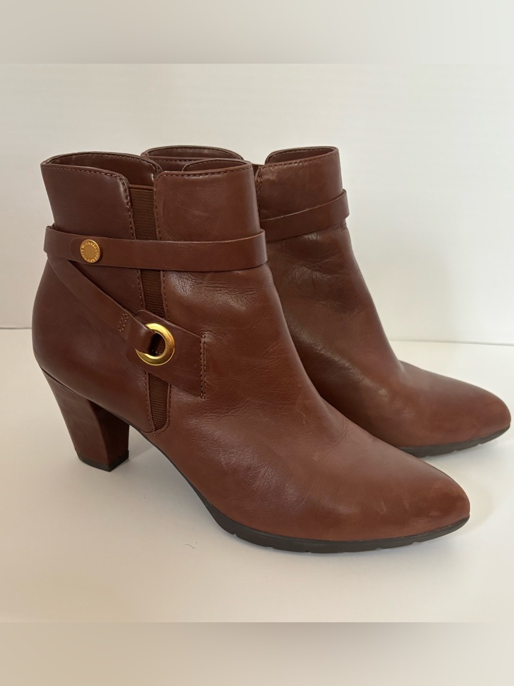 Anne Klein Chelsey Brown Leather Ankle Boot with Gold Accent Size 9.5